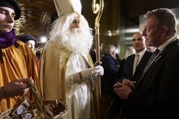 Saint Nicolas en lobbyiste fribourgeois au Palais fédéral